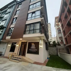 Lotus Suites شقة
